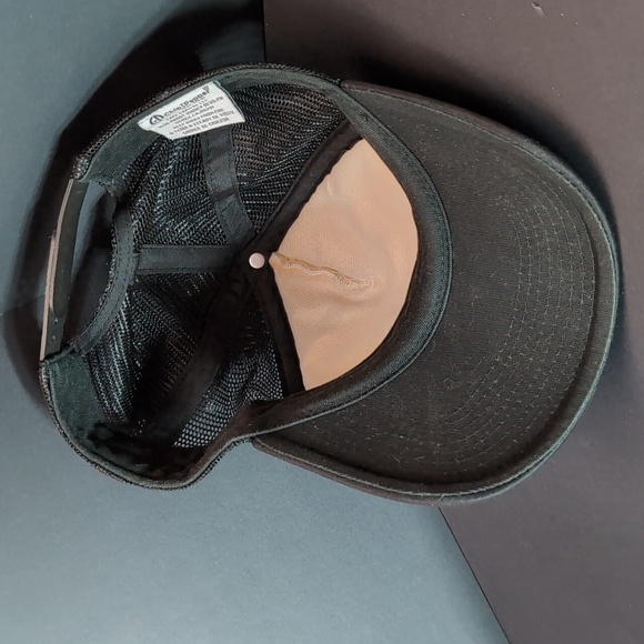 Chip & Pepper Wet Gear Ape Back/White Snapback Trucker Hat. - Picture 6 of 9